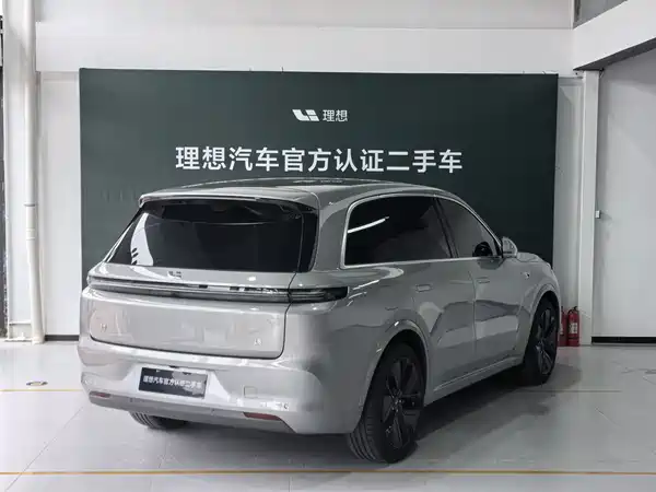 Li Auto L8 2023