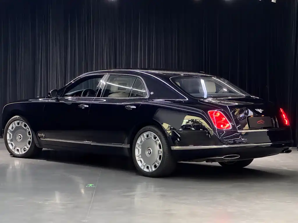 Bentley Mulsanne 2012 — фото 7