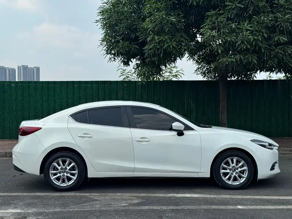 Mazda 3 Angkesela 2017