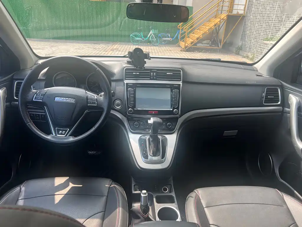 Haval H6 2017 — фото 16