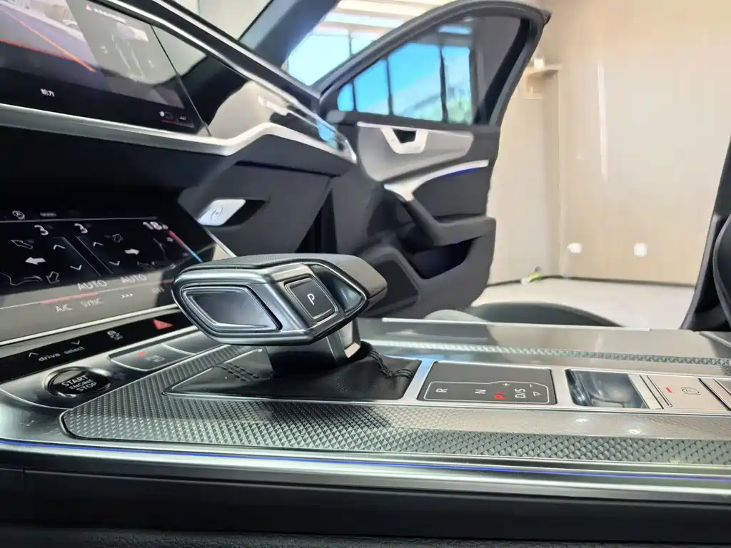 Audi A6L 2023 — фото 17