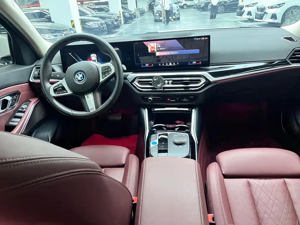 BMW i3 2024 — фото 9