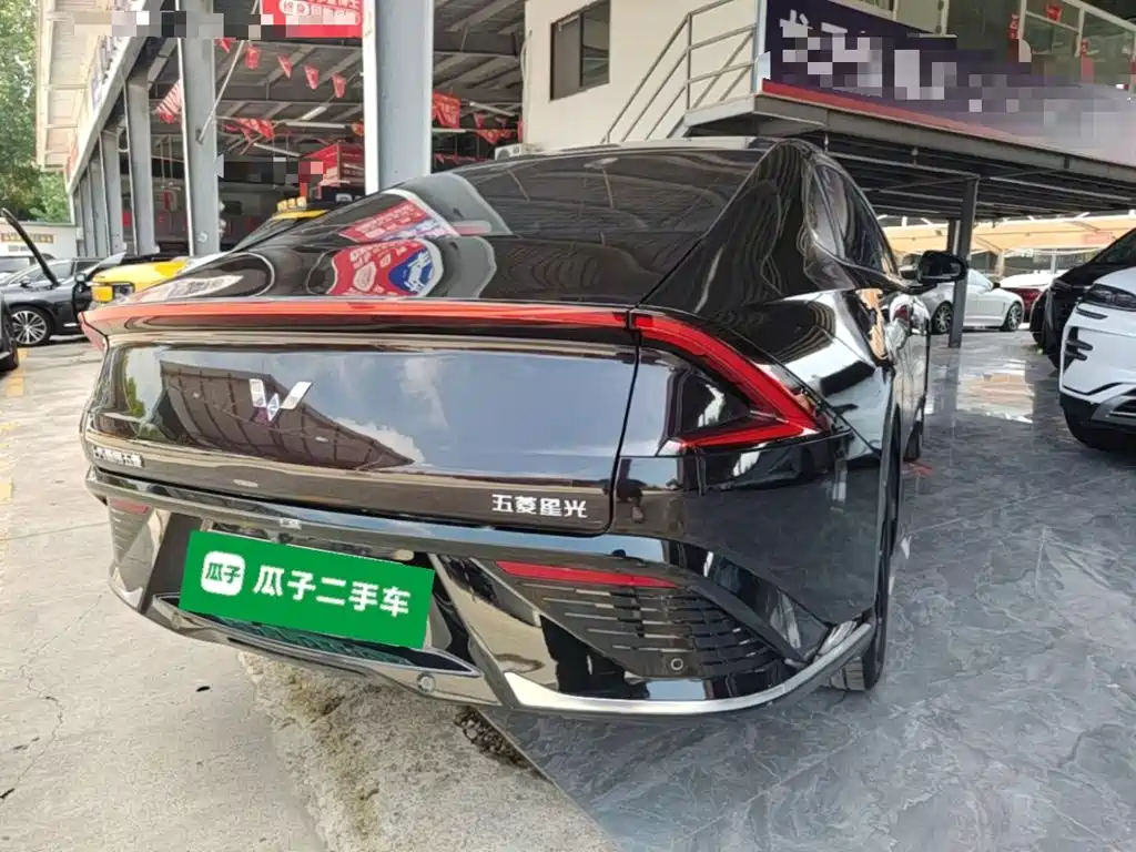 Wuling Starlight 2024