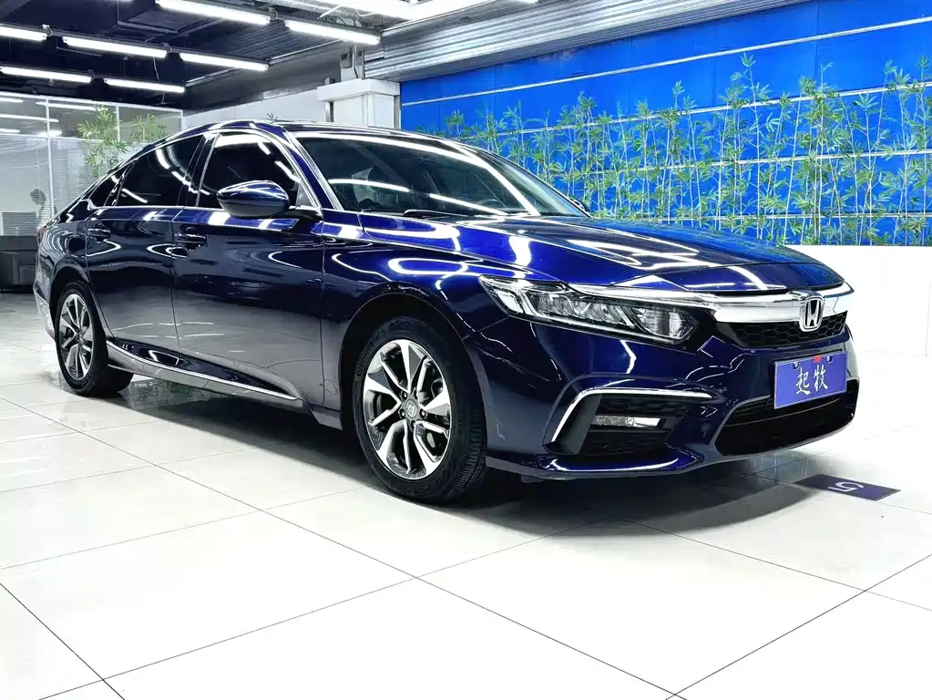 Honda Inspire 2020 — фото 3