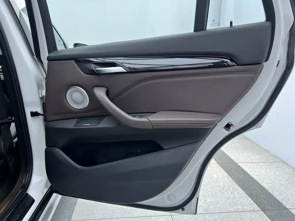 BMW X1 2022 — фото 19
