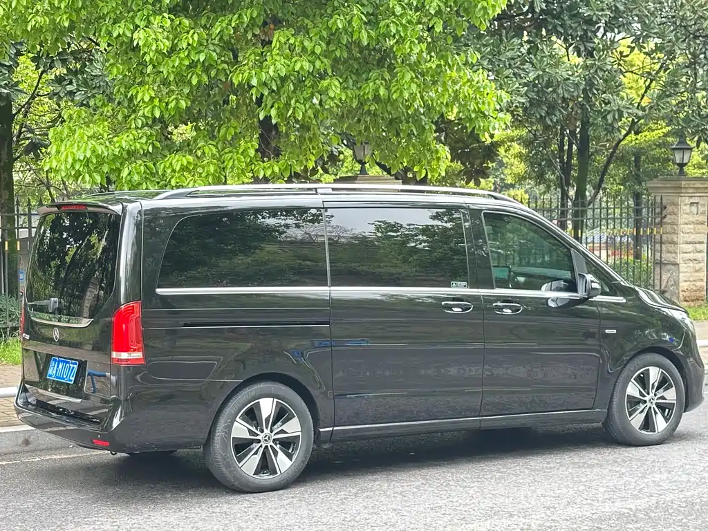 Mercedes-Benz V-Class 2021 — фото 3