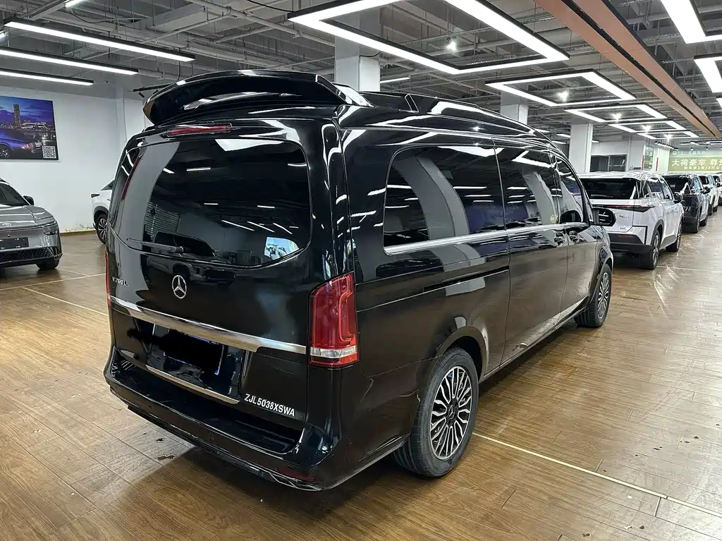 Mercedes-Benz V-Class 2018 — фото 5
