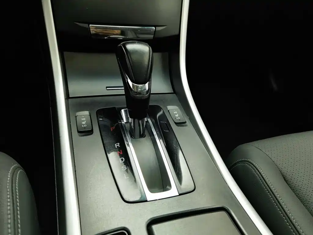 Honda Accord 2016 — фото 13