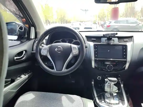 Nissan Terra 2021