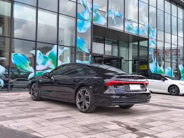 Audi A7L 2023