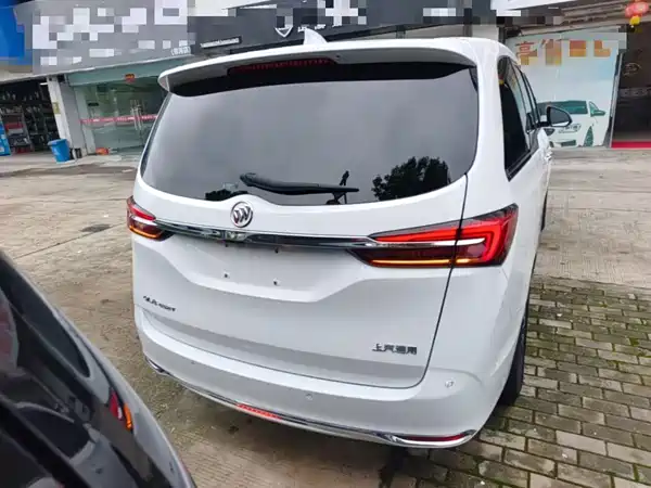 Buick GL8 2022