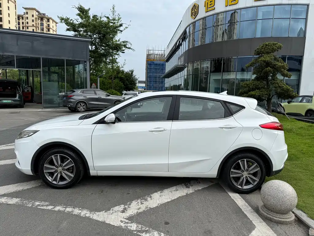 Changan Eado XT 2019 — фото 3