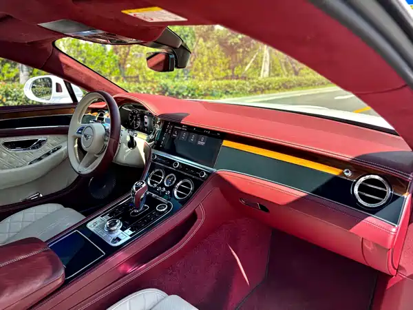 Bentley Continental 2022