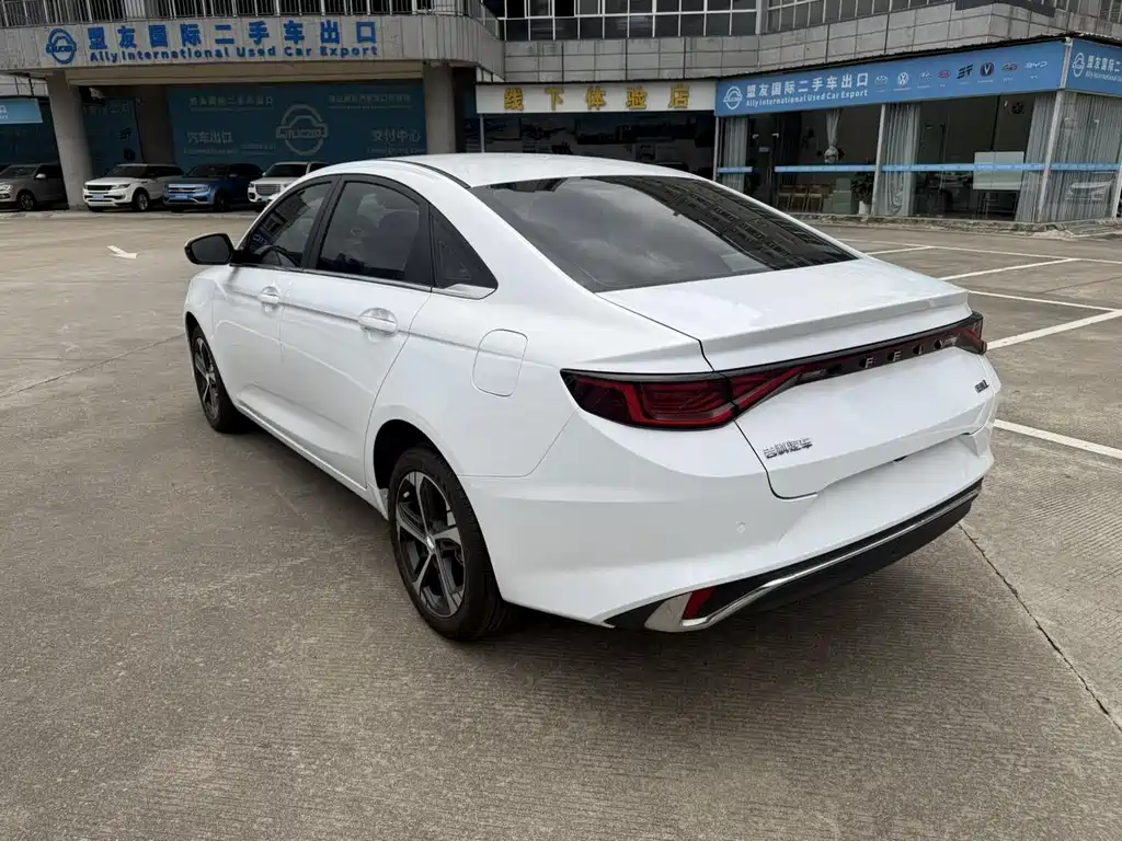 Geely Emgrand L 2023 — фото 14