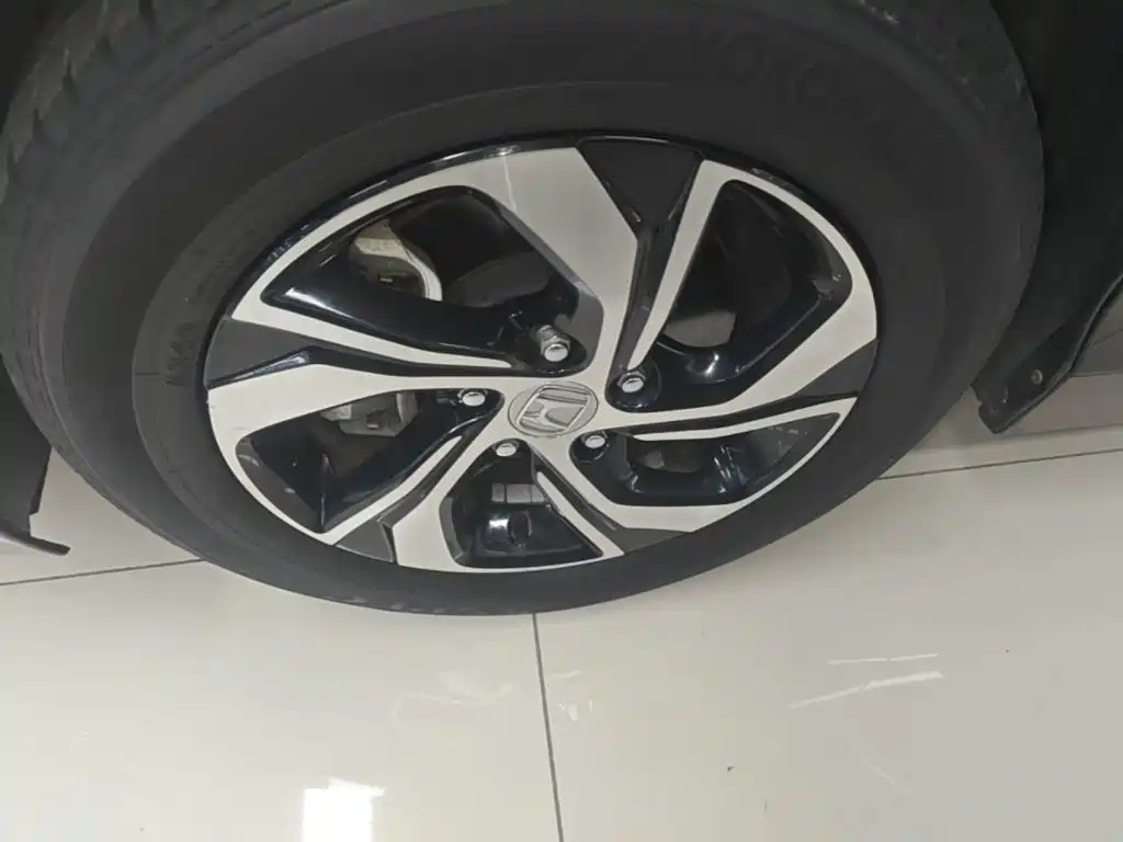 Honda Accord 2018 — фото 25