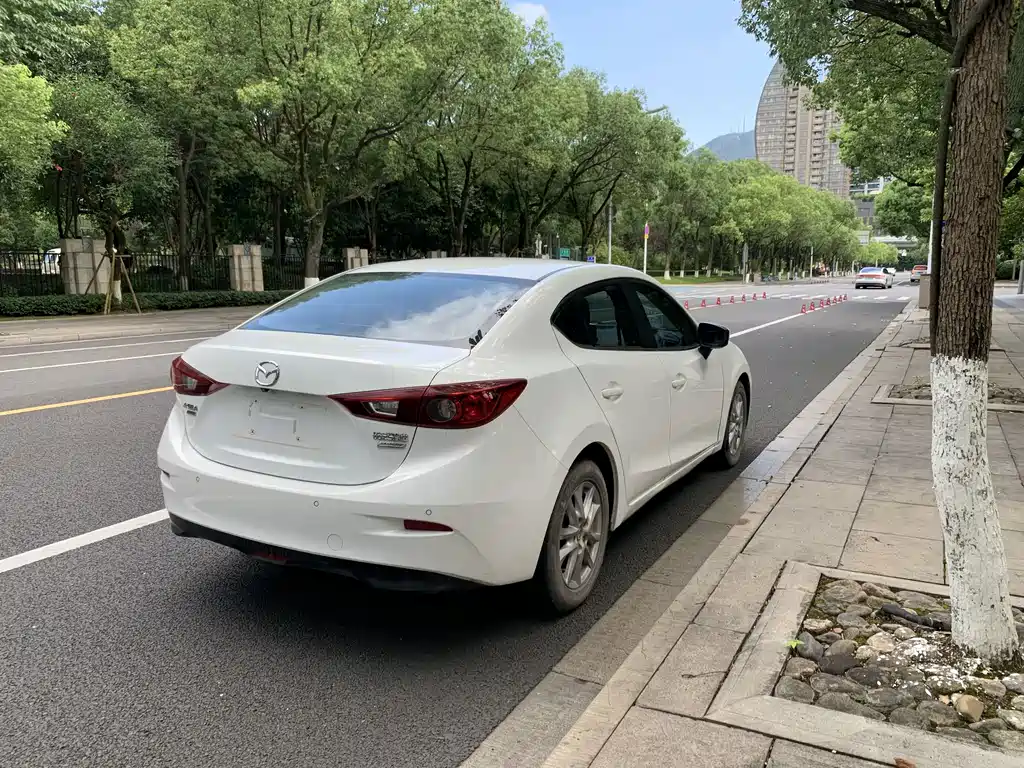 Mazda 3 Angkesela 2018 — фото 15