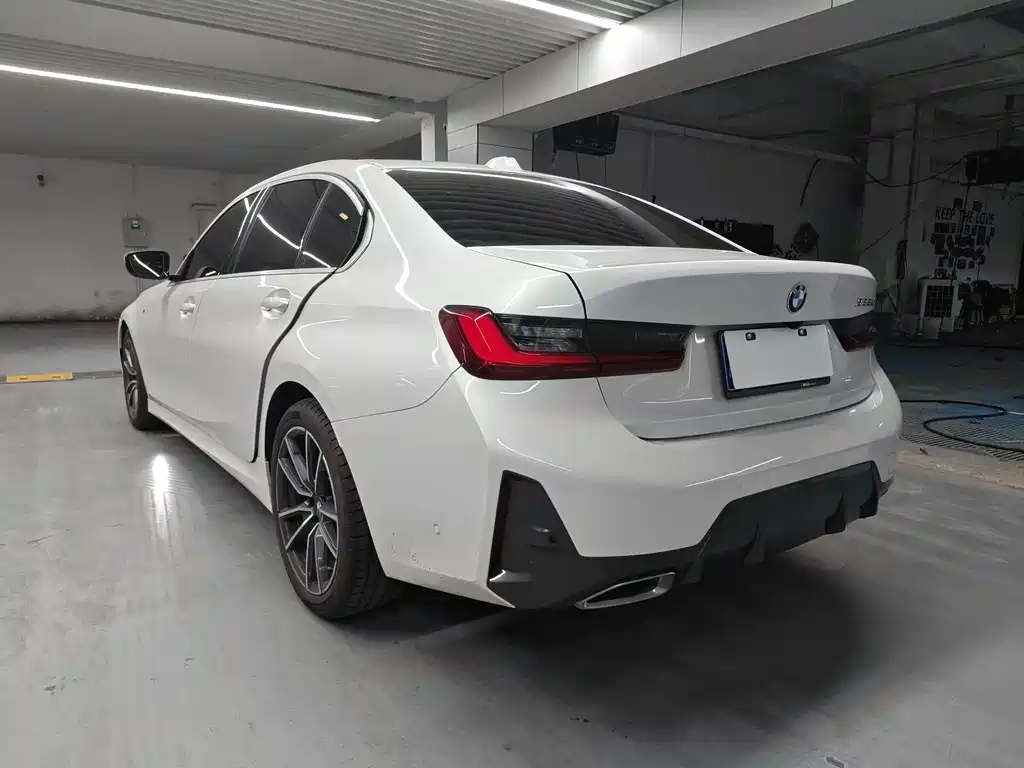 BMW 3 Series 2025 — фото 15