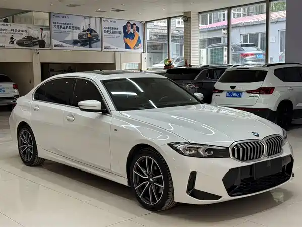 BMW 3 Series 2023
