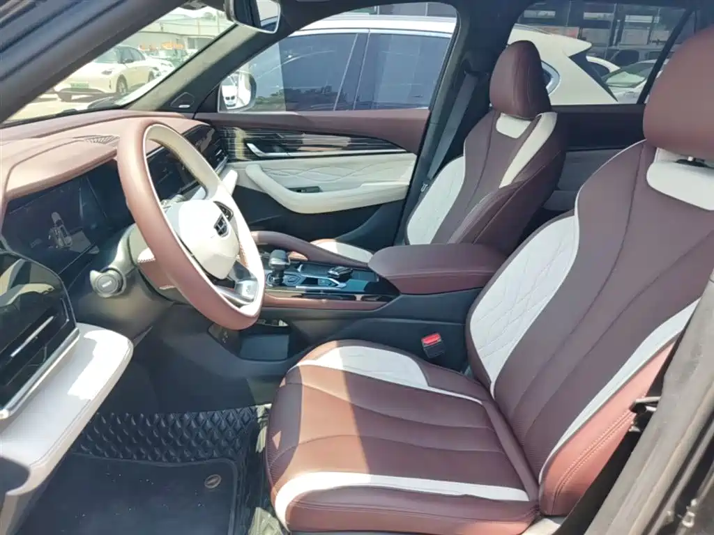 Geely Xingyue L 2023 — фото 15