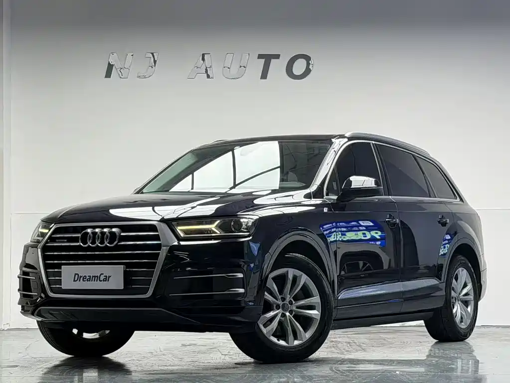 Audi Q7 2017 — фото 1
