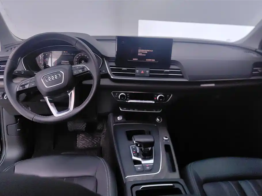 Audi Q5L 2023 — фото 12