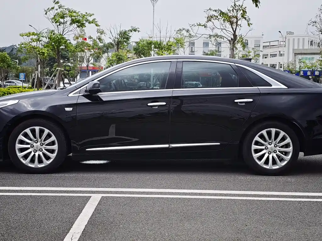 Cadillac XTS 2018 — фото 3