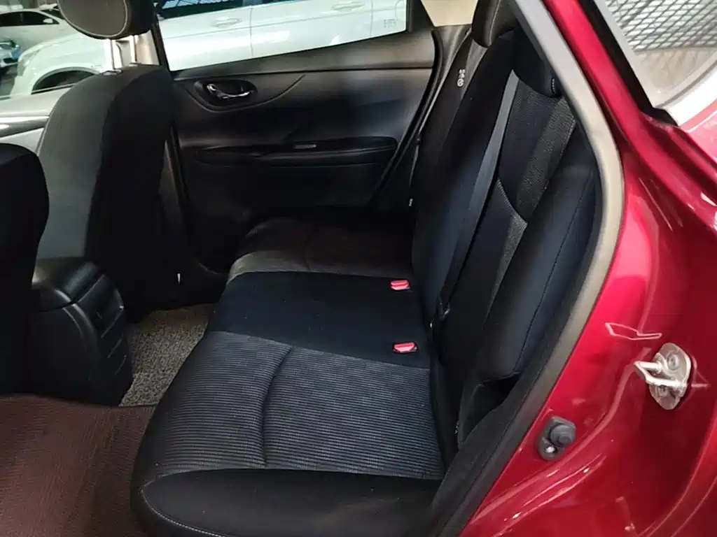 Nissan Tiida 2019 — фото 17