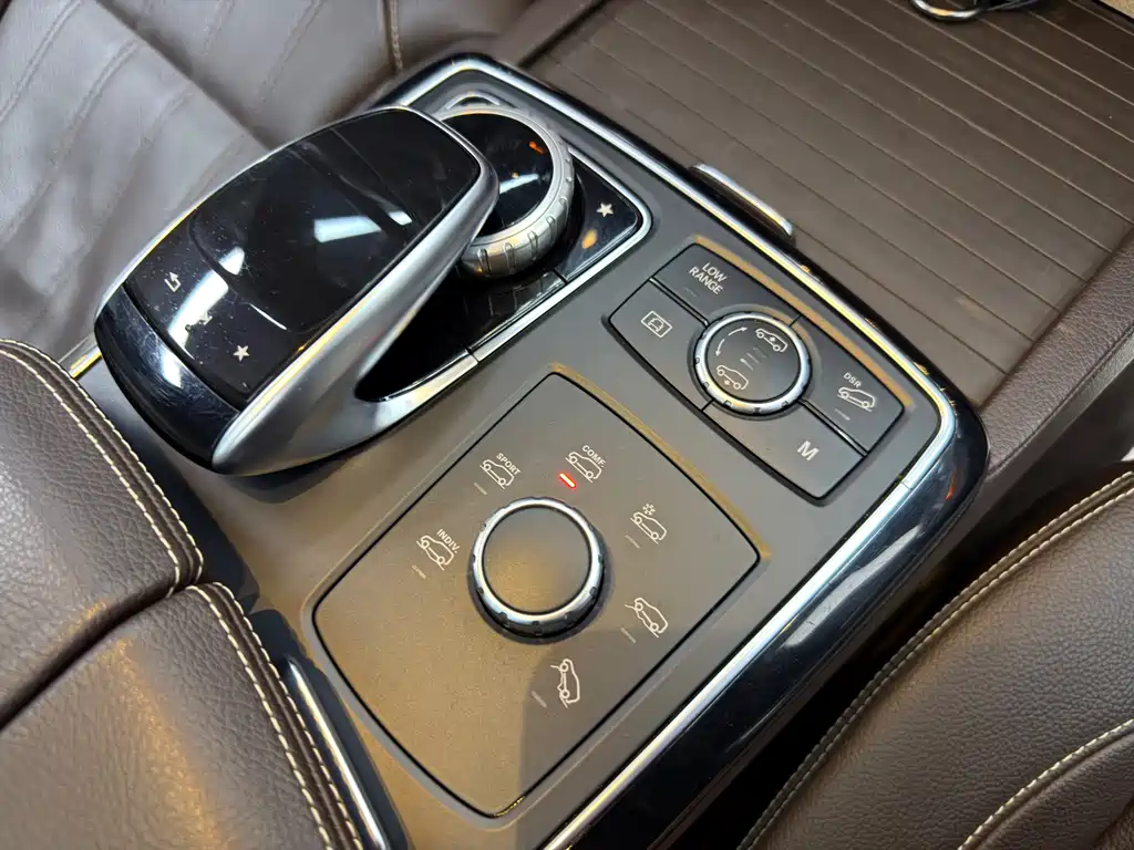 Mercedes-Benz GLS 2017 — фото 13