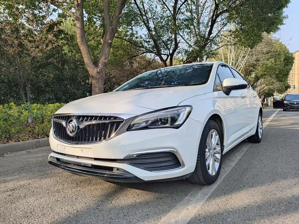Buick Verano 2018 — фото 1
