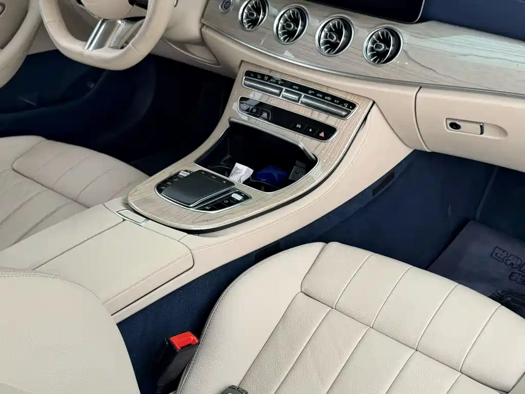 Mercedes-Benz E-Class 2023 — фото 5