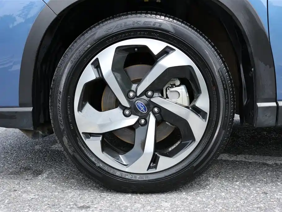 Subaru Forester 2023 — фото 29