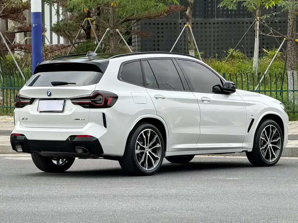 BMW X3 2022 — фото 9