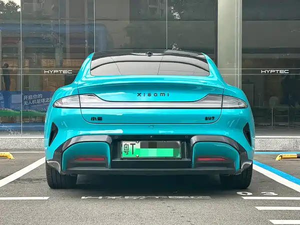 Xiaomi SU7 2025