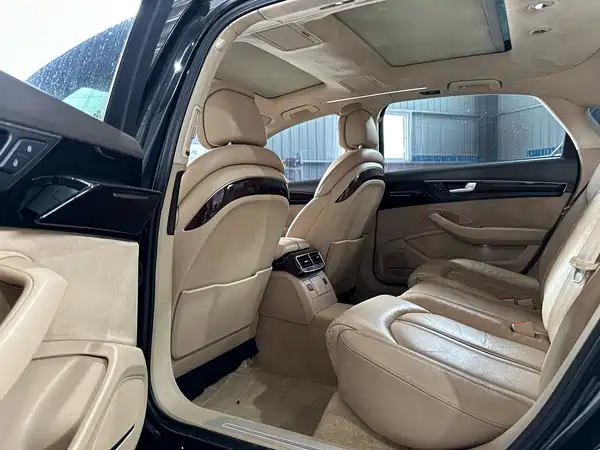 Audi A8 2011