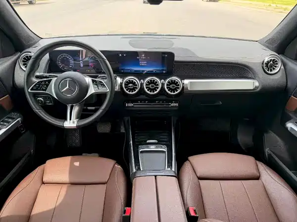 Mercedes-Benz GLB 2025