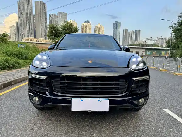 Porsche Cayenne 2015
