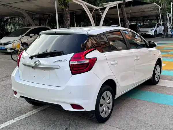 Toyota Yaris L 2020