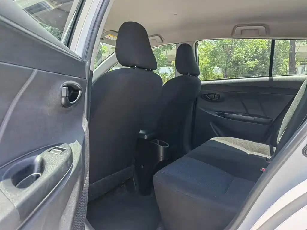 Toyota Yaris L 2017
