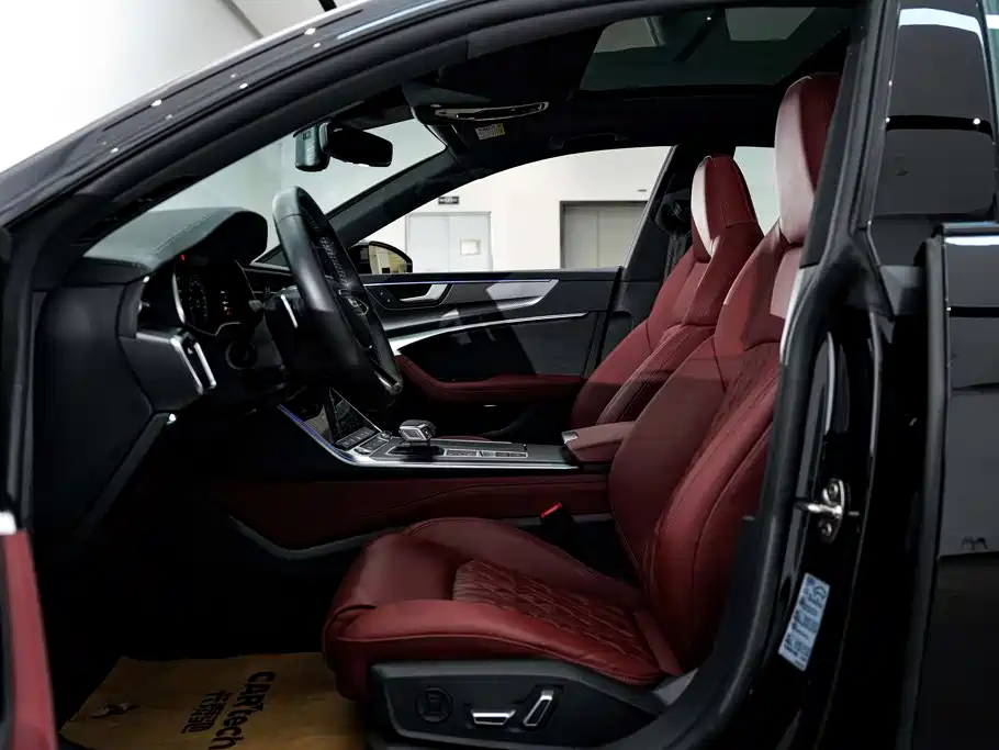 Audi A7L 2024 — фото 25