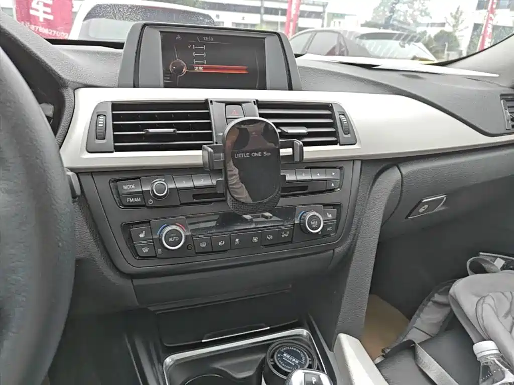 BMW 3 Series GT 2015 — фото 13