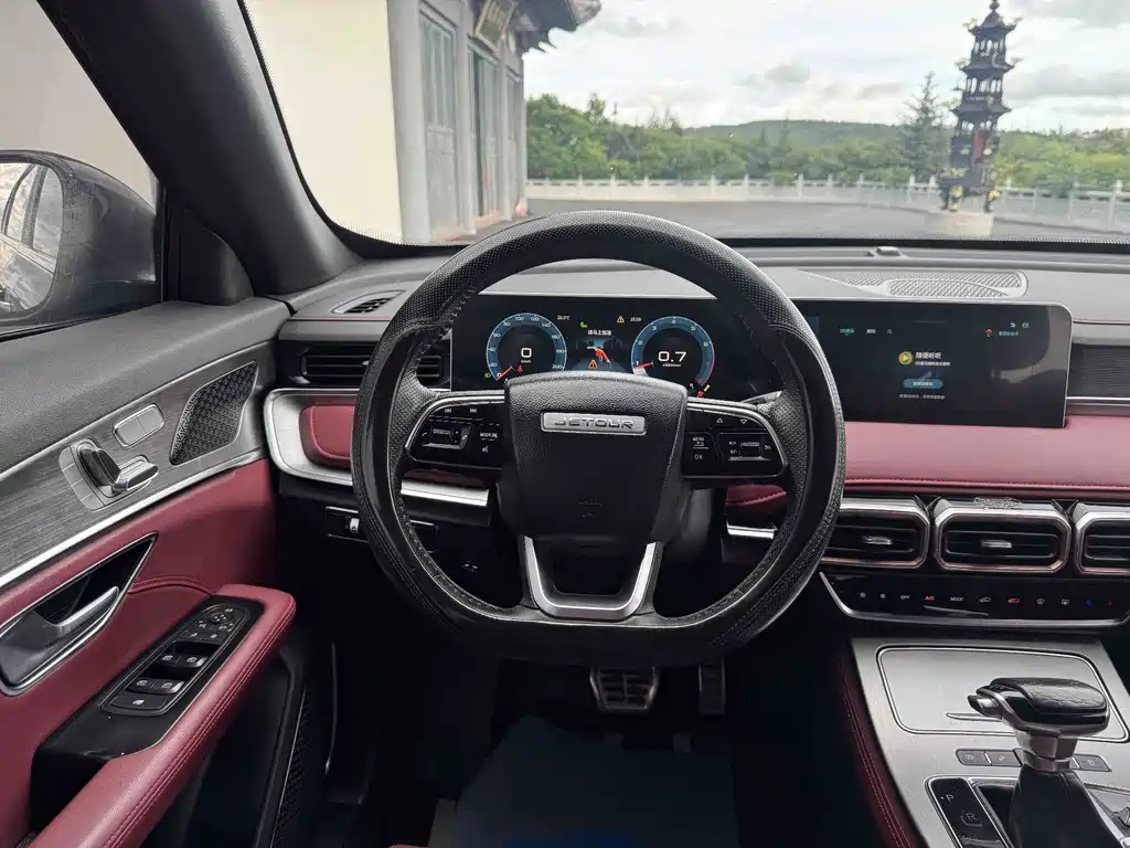 Jetour Jietu X70 PLUS 2022 — фото 16