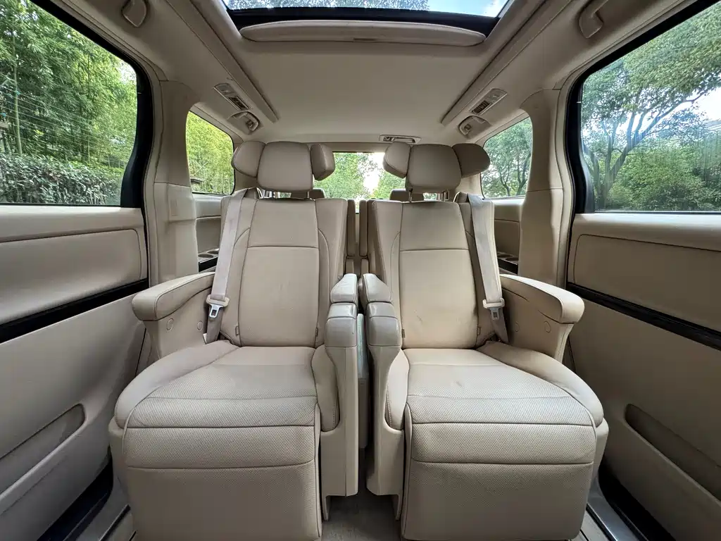Toyota Alphard 2016 — фото 16