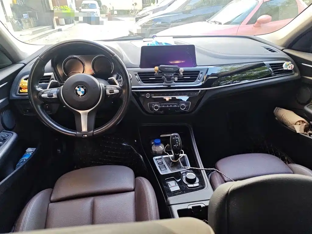 BMW 1 Series 2020 — фото 13