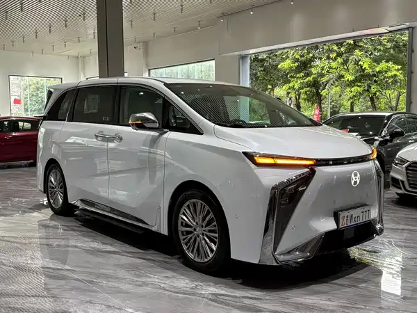 Hycan V09 2024