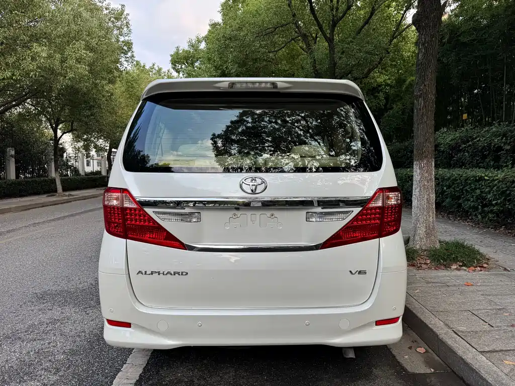 Toyota Alphard 2016 — фото 5