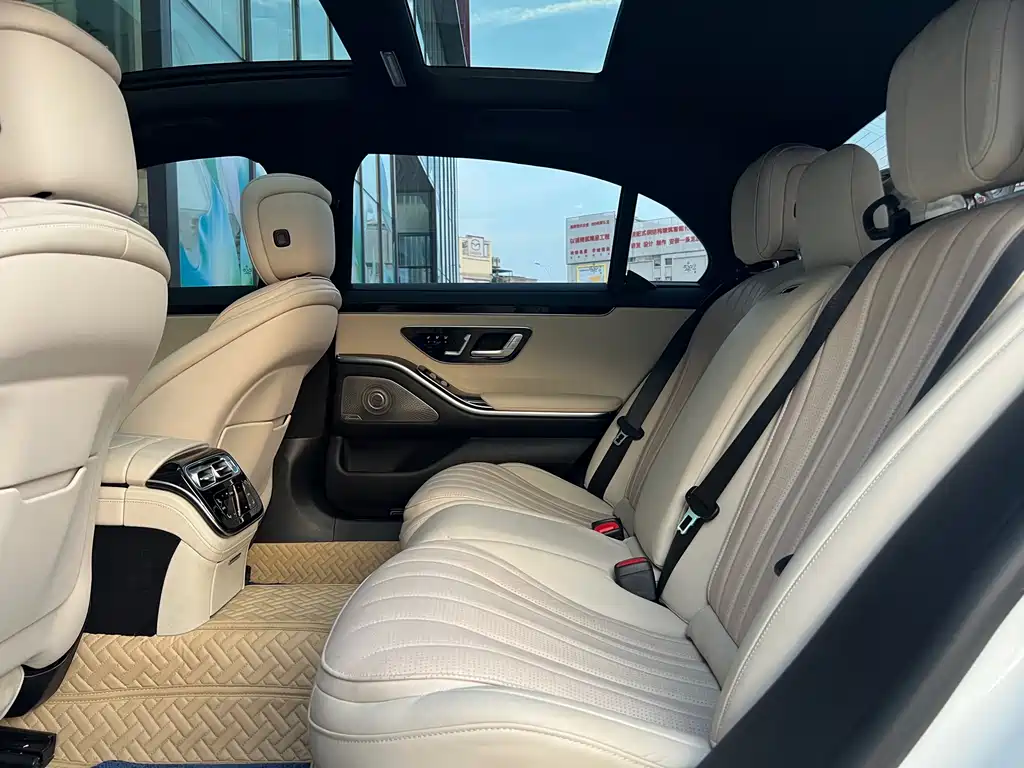 Mercedes-Benz S-Class 2023 — фото 17