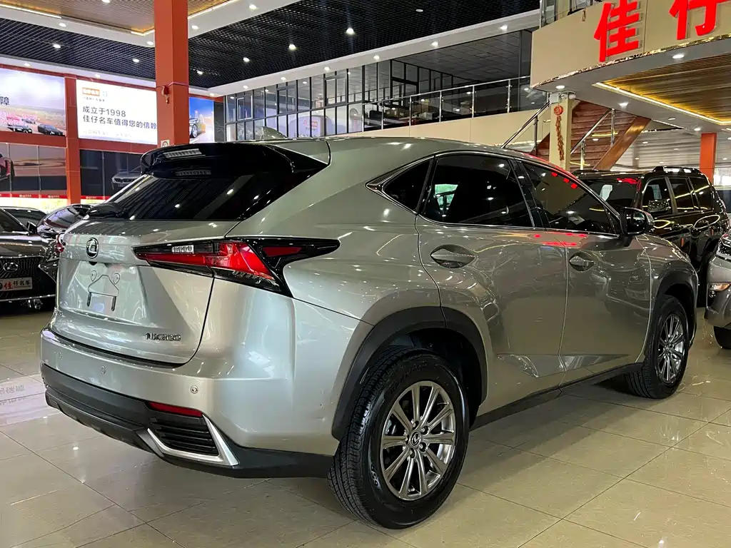 Lexus NX 2020
