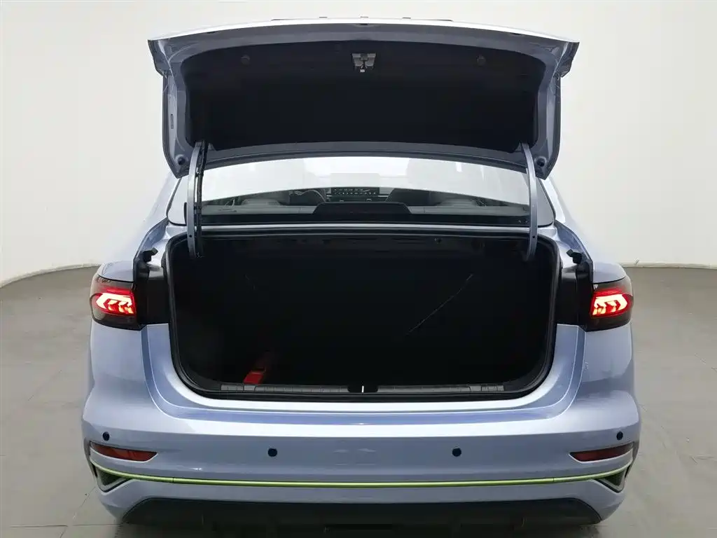 Geely Emgrand Methanol 2023 — фото 16