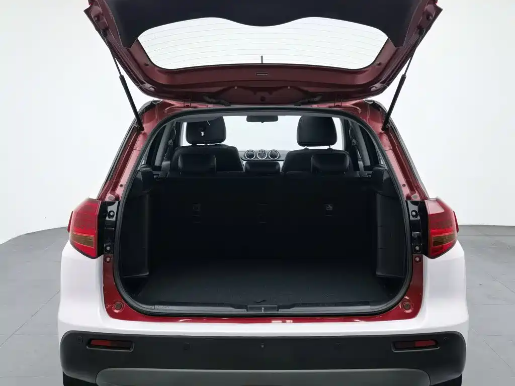 Suzuki Vitara 2017 — фото 16