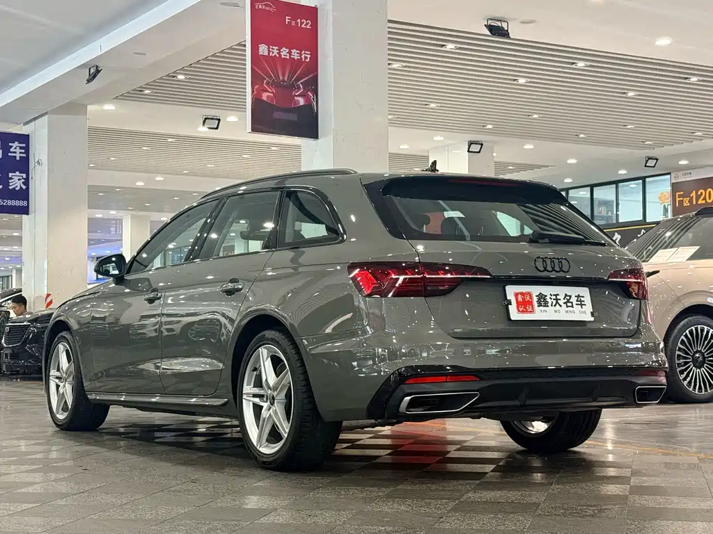 Audi A4 2025 — фото 3